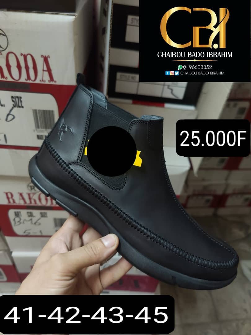 chaussure en cuir type santiago