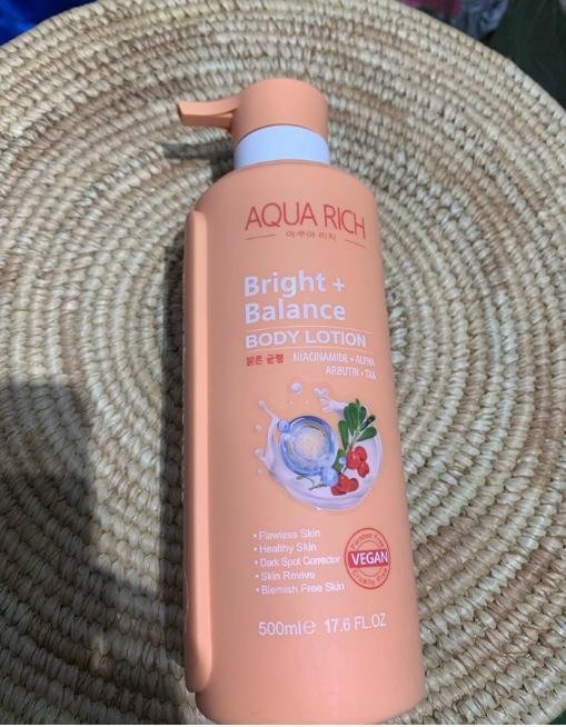 Lotion corporelle Aqua Rich Bright + Balance